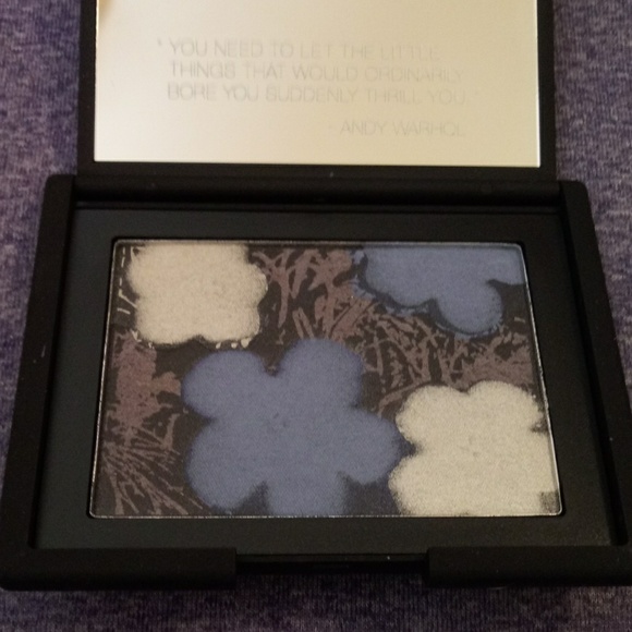 NARS ANDY WARHOL FLOWERS 2 EYESHADOW PALETTE - Picture 6 of 7